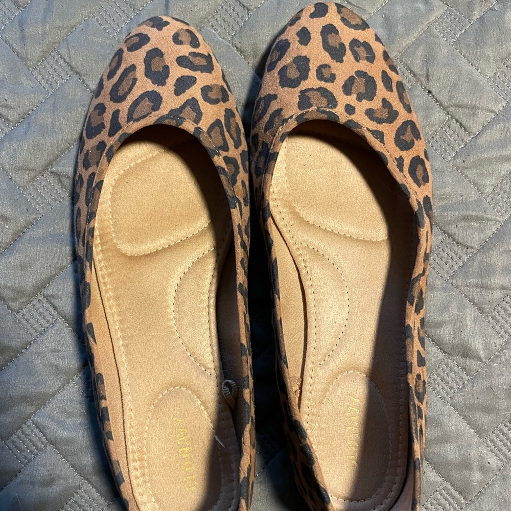 Womens dress shoe